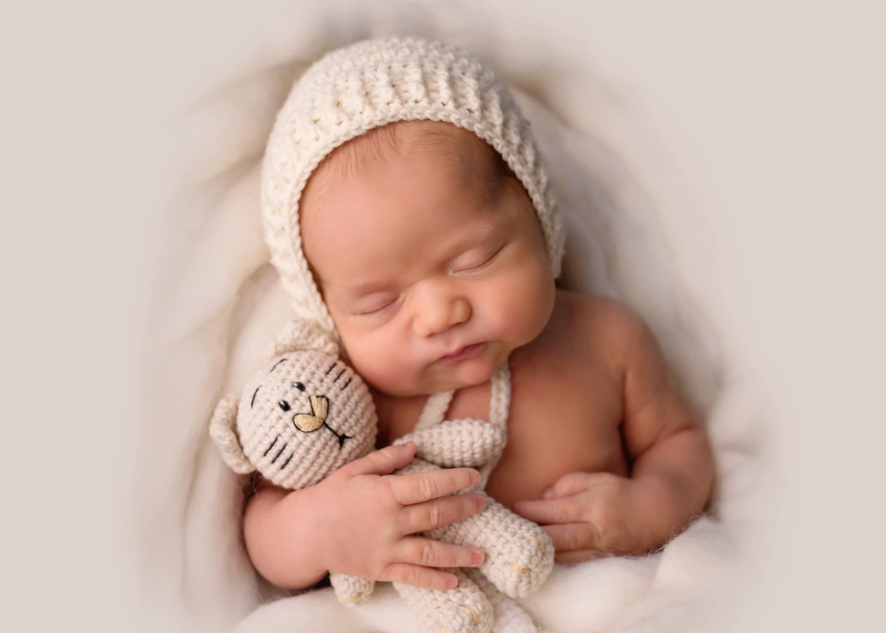 zdjęcia tarnow fotograf lovely-studio-anna-kasprzyk portfolio zdjecia noworodkow sesje noworodkowe niemowlę