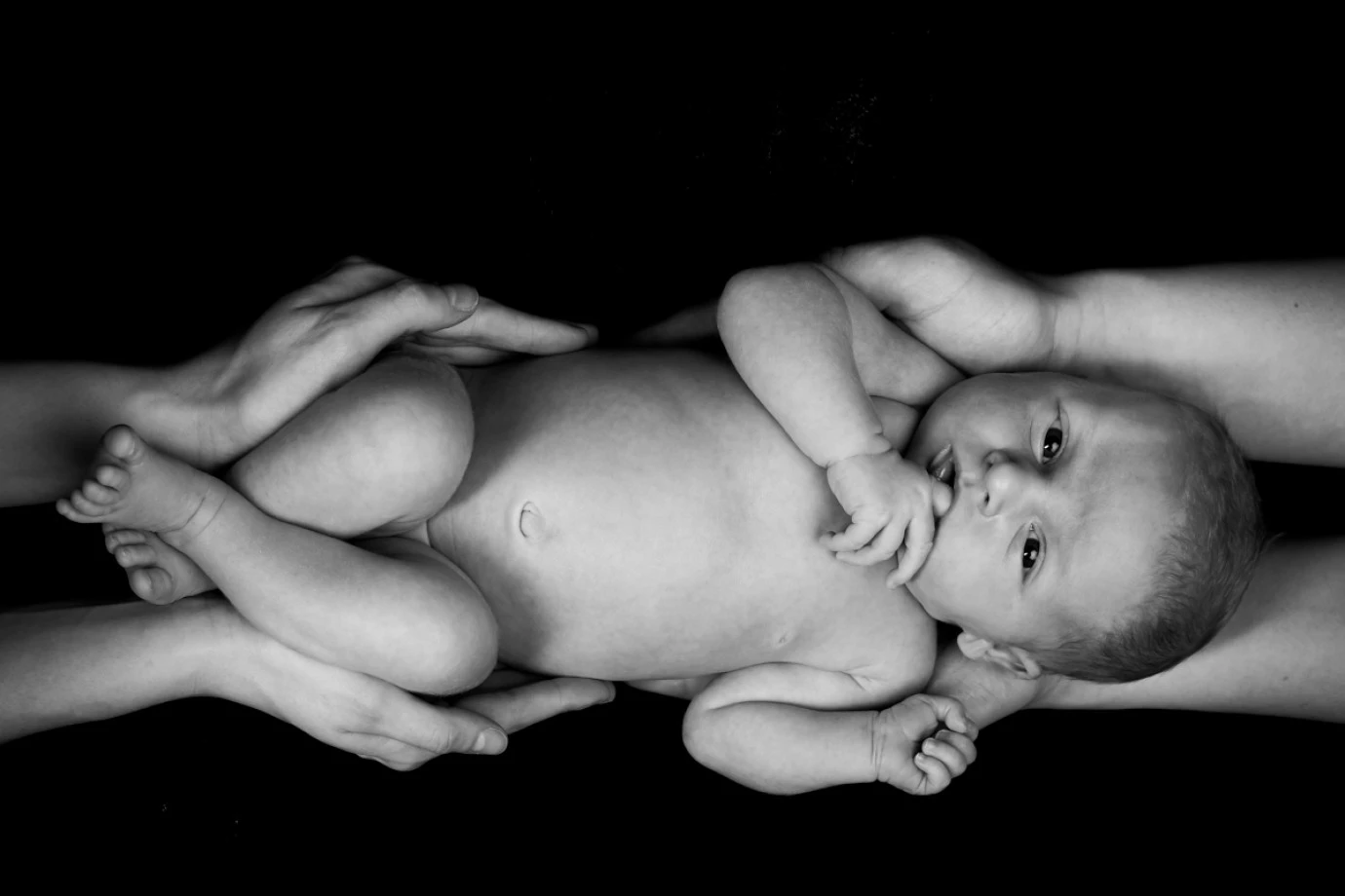 zdjęcia piotrkow-trybunalski fotograf monika-wadlewska portfolio zdjecia noworodkow sesje noworodkowe niemowlę