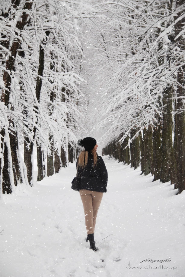 zdjęcia rzeszow fotograf charllotpl-studio-fotografii-art portfolio zimowe sesje zdjeciowe zima snieg