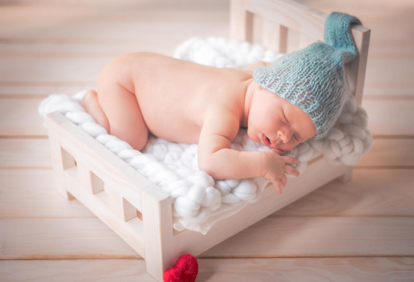 fotograf krakow dmytro-nowelski portfolio zdjecia noworodkow sesje noworodkowe niemowlę