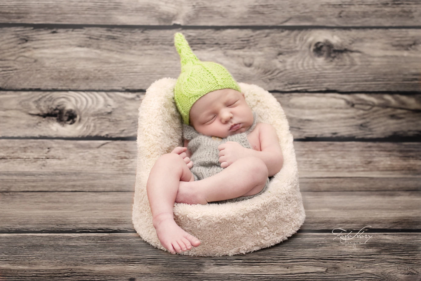 fotograf skarzysko-kamienna foto-story portfolio zdjecia noworodkow sesje noworodkowe niemowlę