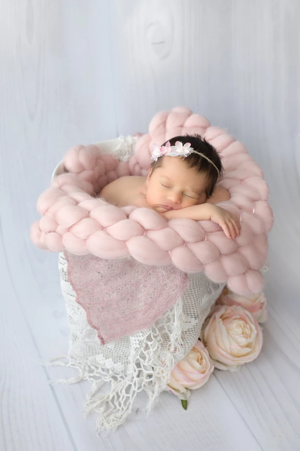 zdjęcia  fotograf lilia-paratka portfolio zdjecia noworodkow sesje noworodkowe niemowlę