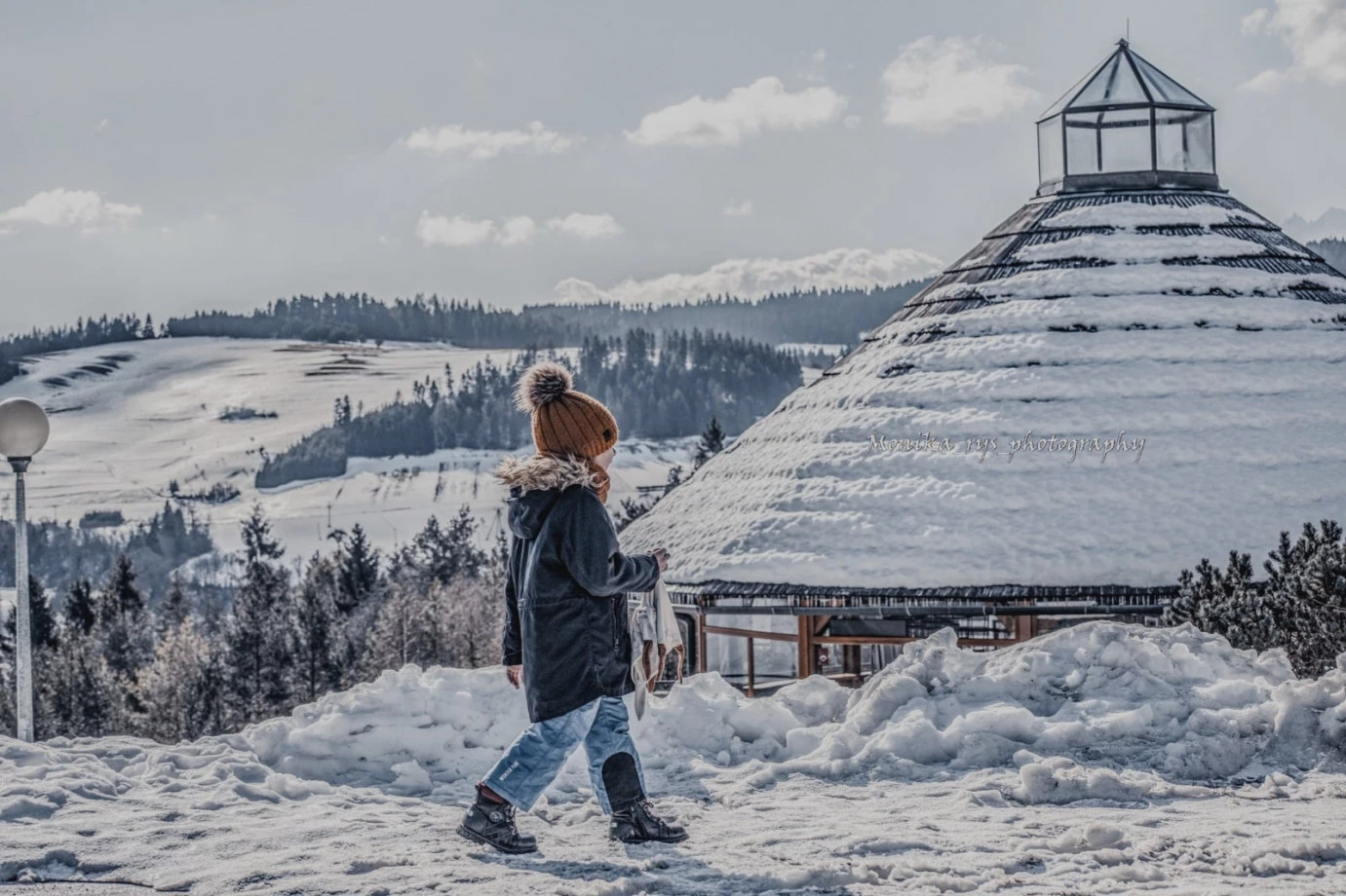 fotograf niepolomice monika-rys portfolio zimowe sesje zdjeciowe zima snieg