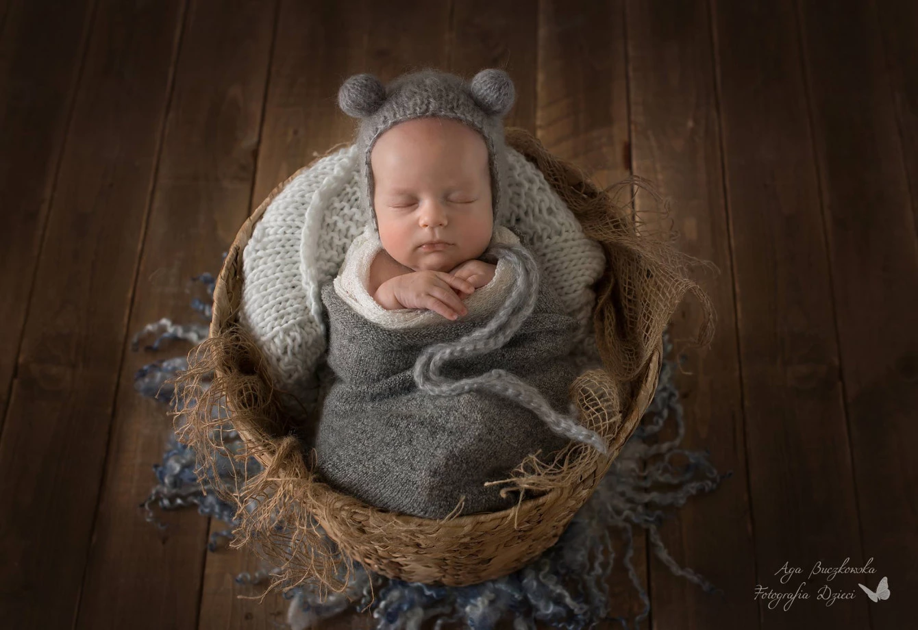 zdjęcia gdansk fotograf agnieszka-buczkowska portfolio zdjecia noworodkow sesje noworodkowe niemowlę