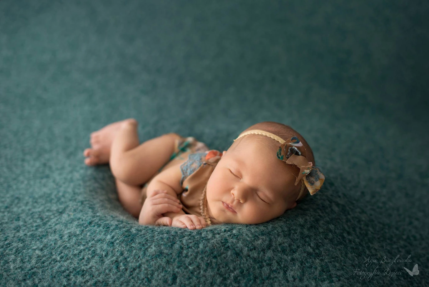 zdjęcia gdansk fotograf agnieszka-buczkowska portfolio zdjecia noworodkow sesje noworodkowe niemowlę