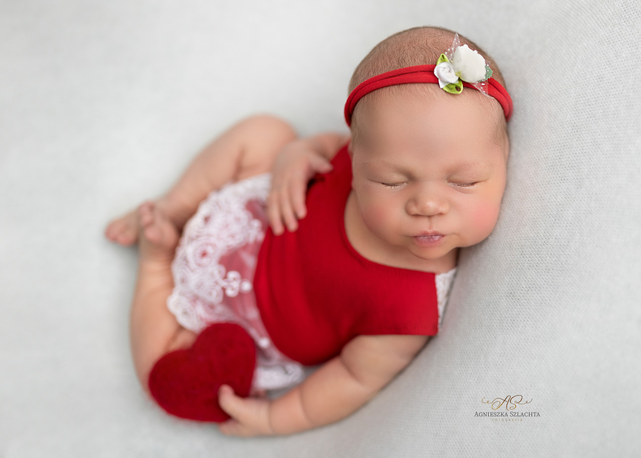 fotograf szczecin agnieszka-szlachta-fotografia portfolio zdjecia noworodkow sesje noworodkowe niemowlę