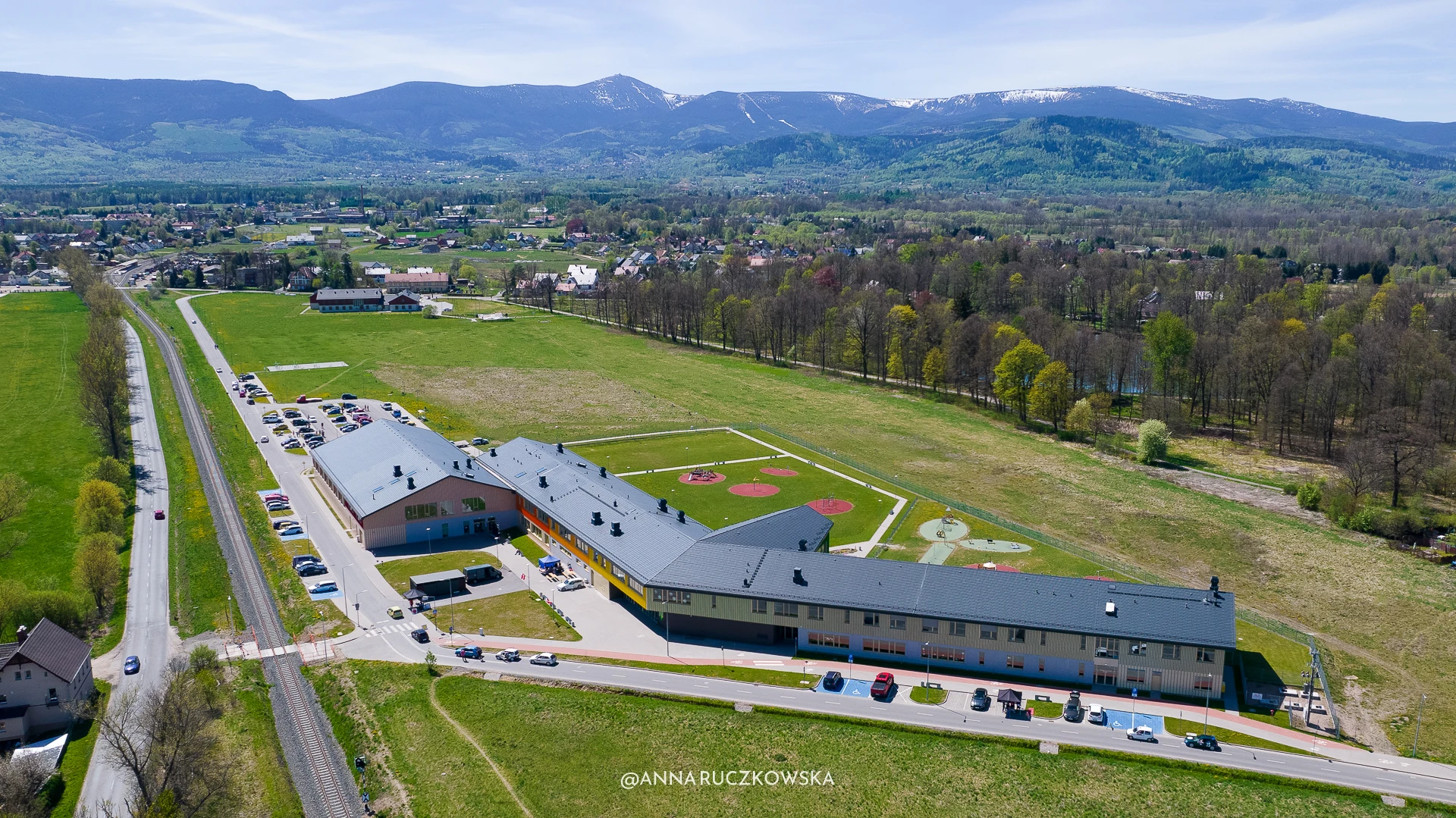 zdjęcia jelenia-gora fotograf anna-ruczkowska portfolio fotografia-dronowa-zdjecia-z-drona