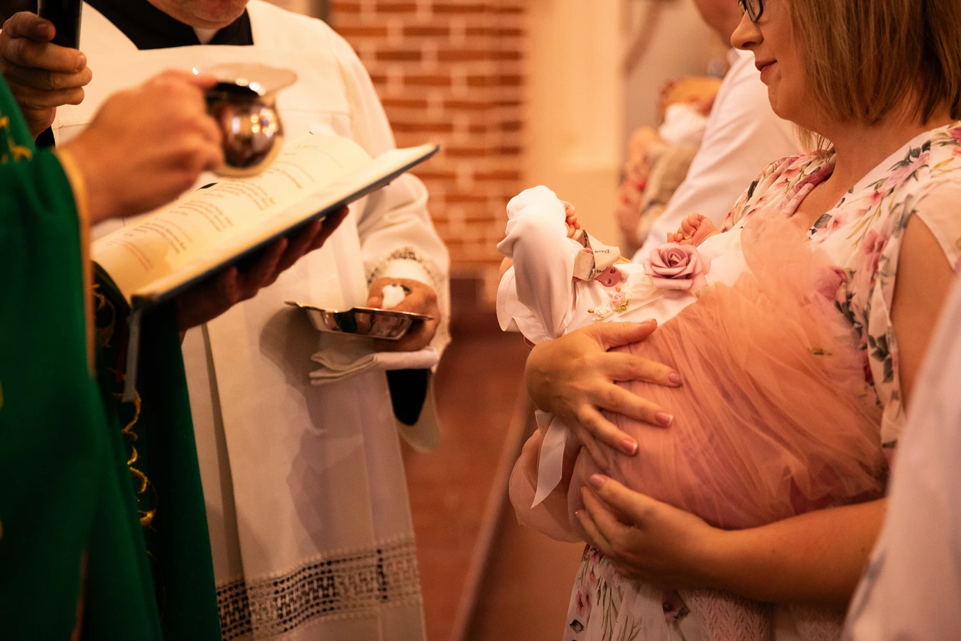 zdjęcia warszawa fotograf anna-syski portfolio zdjecia z chrztu chrzest reportaz chrzciny
