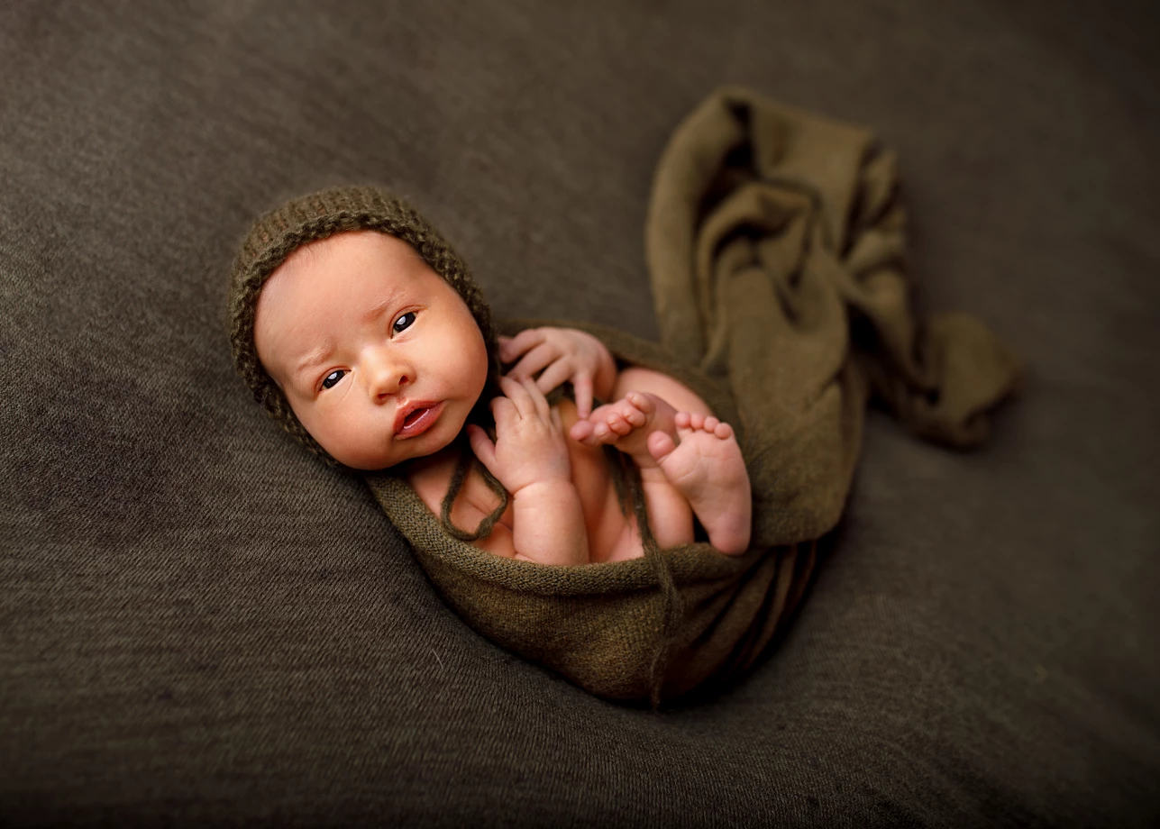 zdjęcia nysa fotograf anna-szczepanska-w-kadrze portfolio zdjecia noworodkow sesje noworodkowe niemowlę