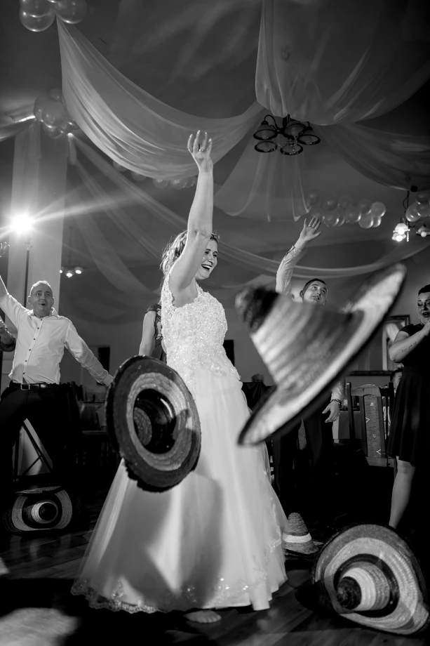 fotograf nysa anna-szczepanska-w-kadrze portfolio zdjecia slubne inspiracje wesele plener slubny sesja slubna