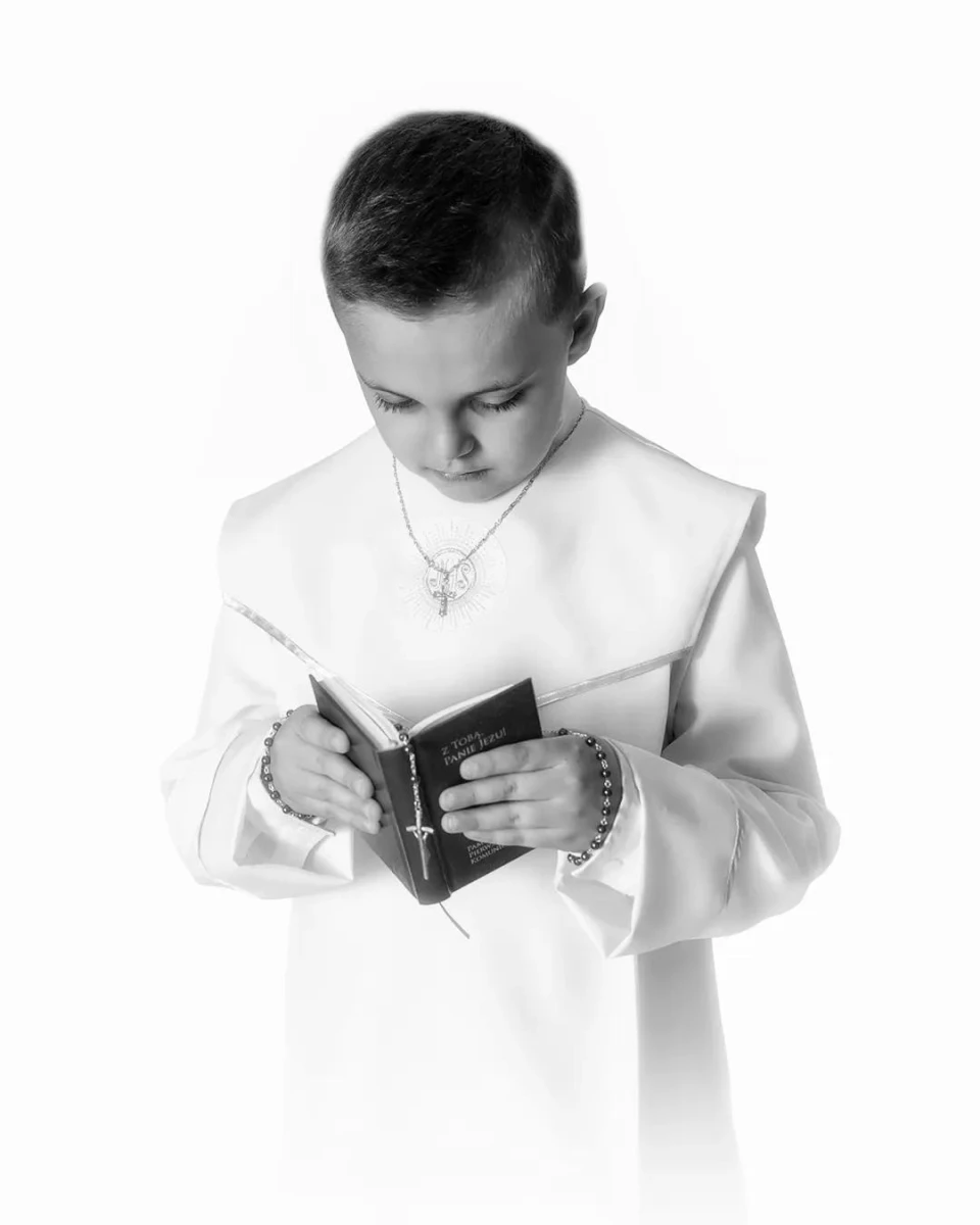 zdjecia gizycko fotograf bobieni-fotografia portfolio fotografia-studyjna komunia-swieta