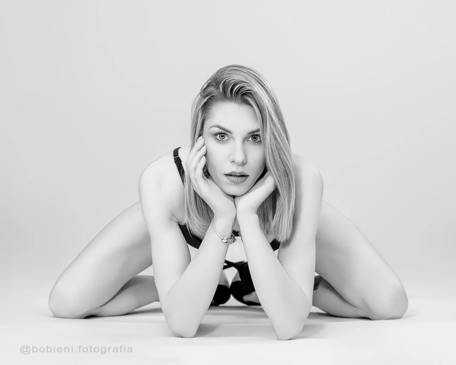 zdjecia gizycko fotograf bobieni-fotografia portfolio fotografia-studyjna sesja-kobieca sesja-kobiety