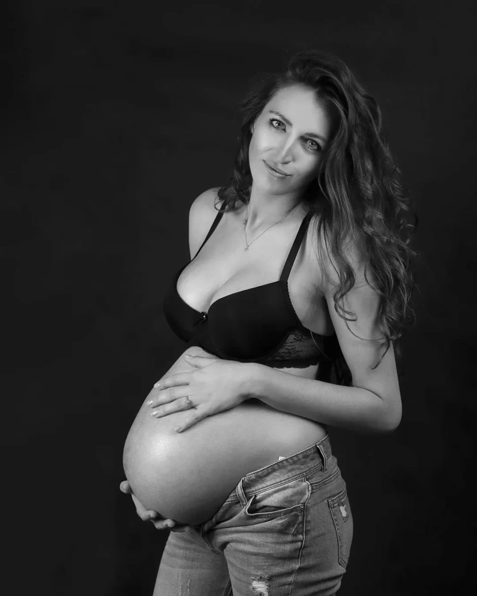 zdjecia gizycko fotograf bobieni-fotografia portfolio sesje-ciazowe fotografia-studyjna sesja-dla-pary