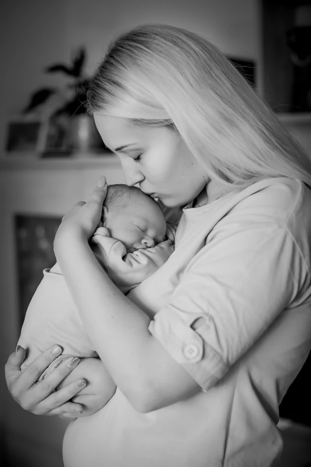 fotograf bydgoszcz hanna-gutorska-fotozapisy portfolio zdjecia noworodkow sesje noworodkowe niemowlę
