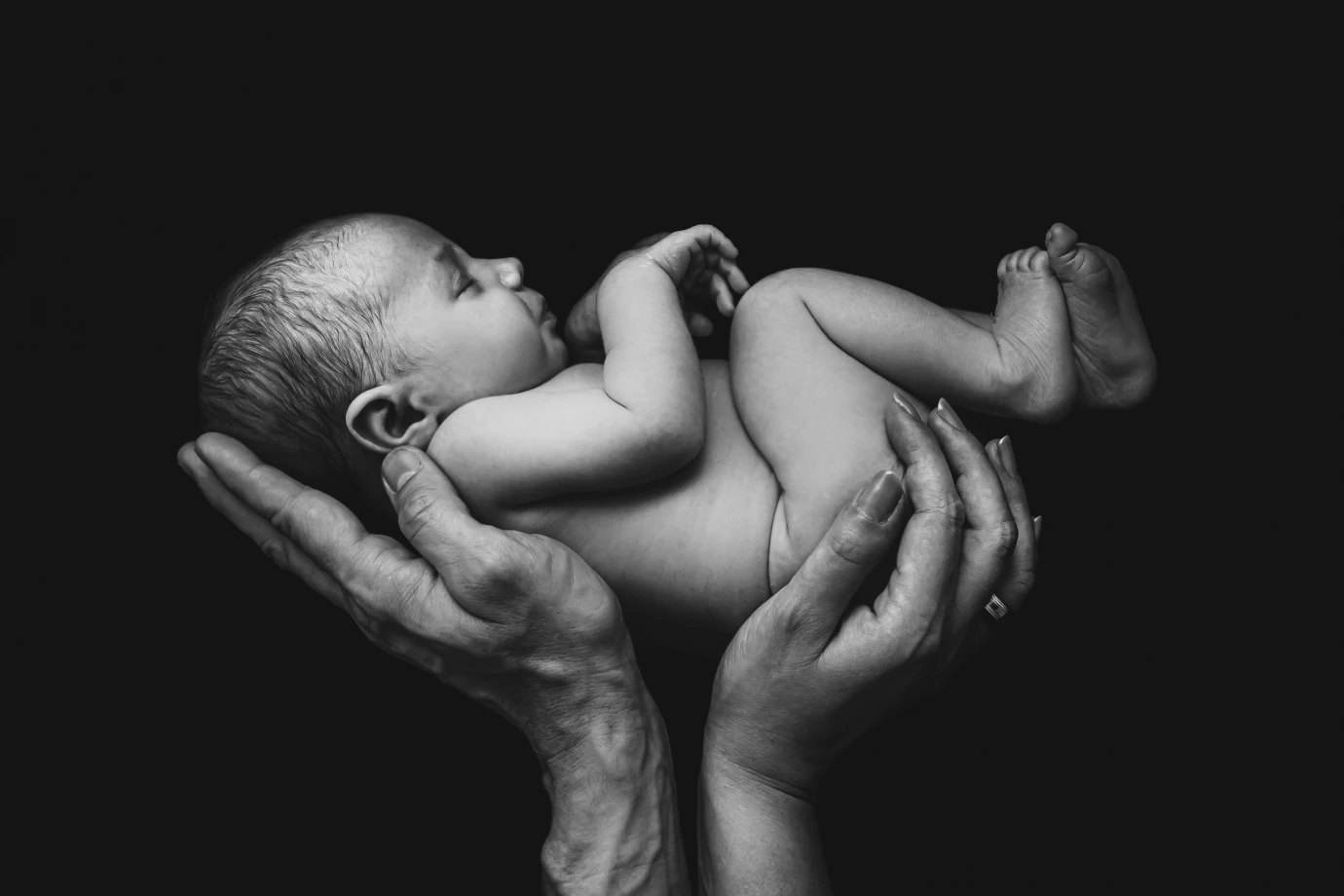 fotograf bydgoszcz iwona-jurkowska-fotomam-fotografia portfolio zdjecia noworodkow sesje noworodkowe niemowlę