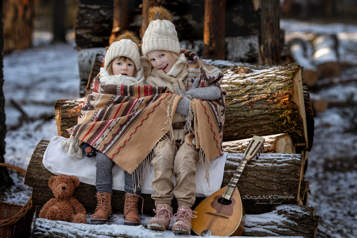 zdjęcia radzymin fotograf joanna-korczak-korczak-art-fotografia portfolio zimowe sesje zdjeciowe zima snieg