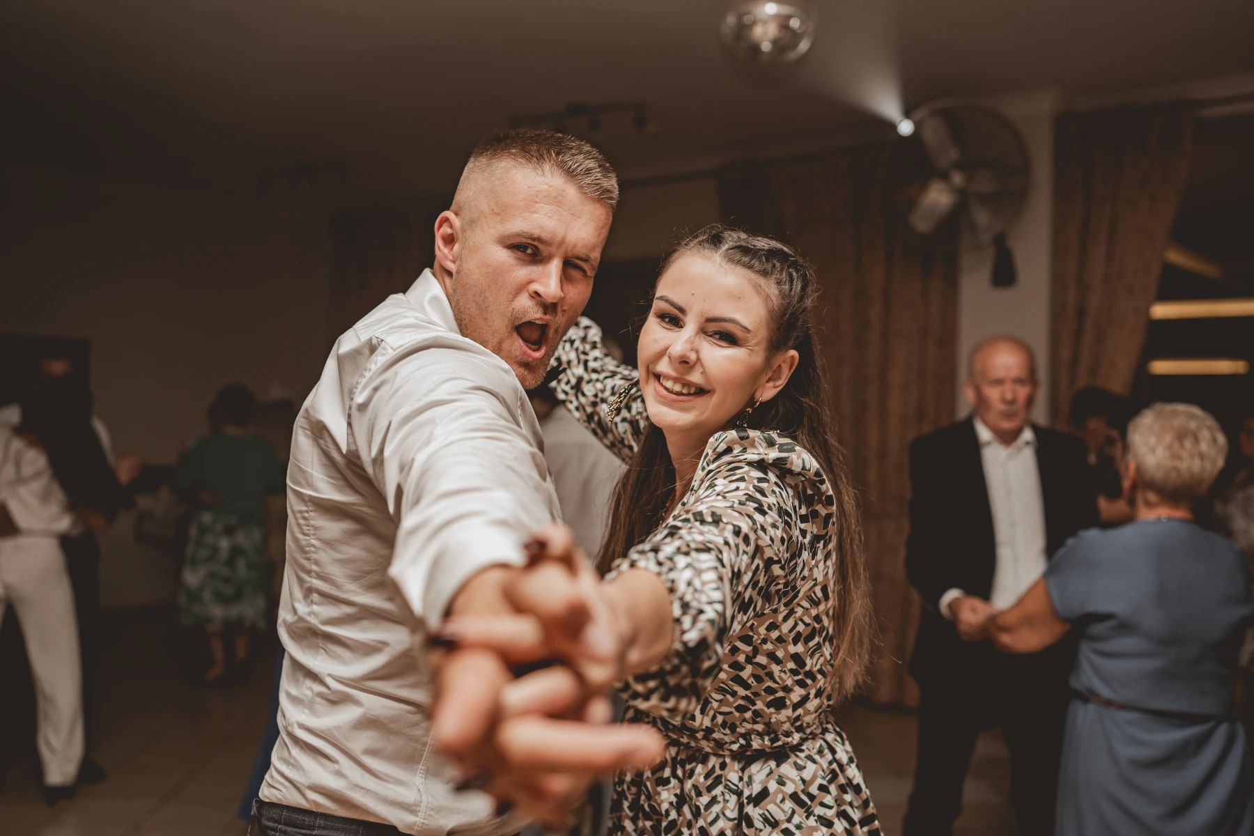 zdjecia poznan fotograf jul-photos portfolio reportaz-slubny