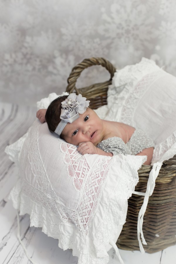 zdjecia  fotograf justyna-styczen-fotojanuar portfolio fotografia-noworodkowa