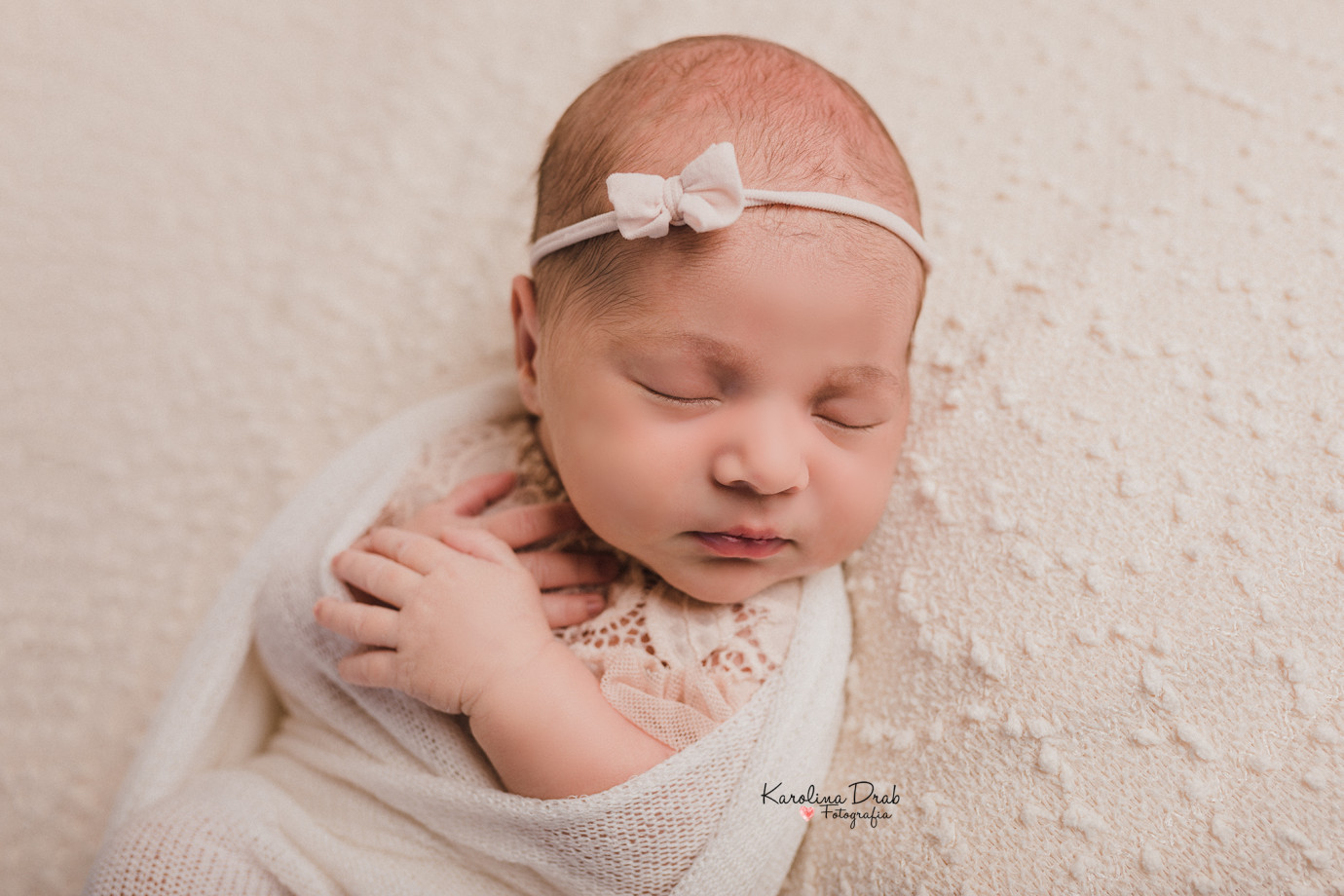 zdjęcia lubliniec fotograf karolina-drab-fotografia portfolio zdjecia noworodkow sesje noworodkowe niemowlę