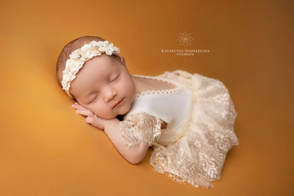 zdjecia  fotograf katarzyna-nehrebecka-fotografia portfolio fotografia-noworodkowa
