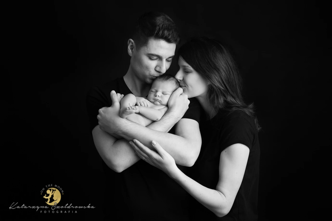 zdjęcia krakow fotograf katarzyna-szoldrowska-studio-on-the-moon portfolio zdjecia noworodkow sesje noworodkowe niemowlę