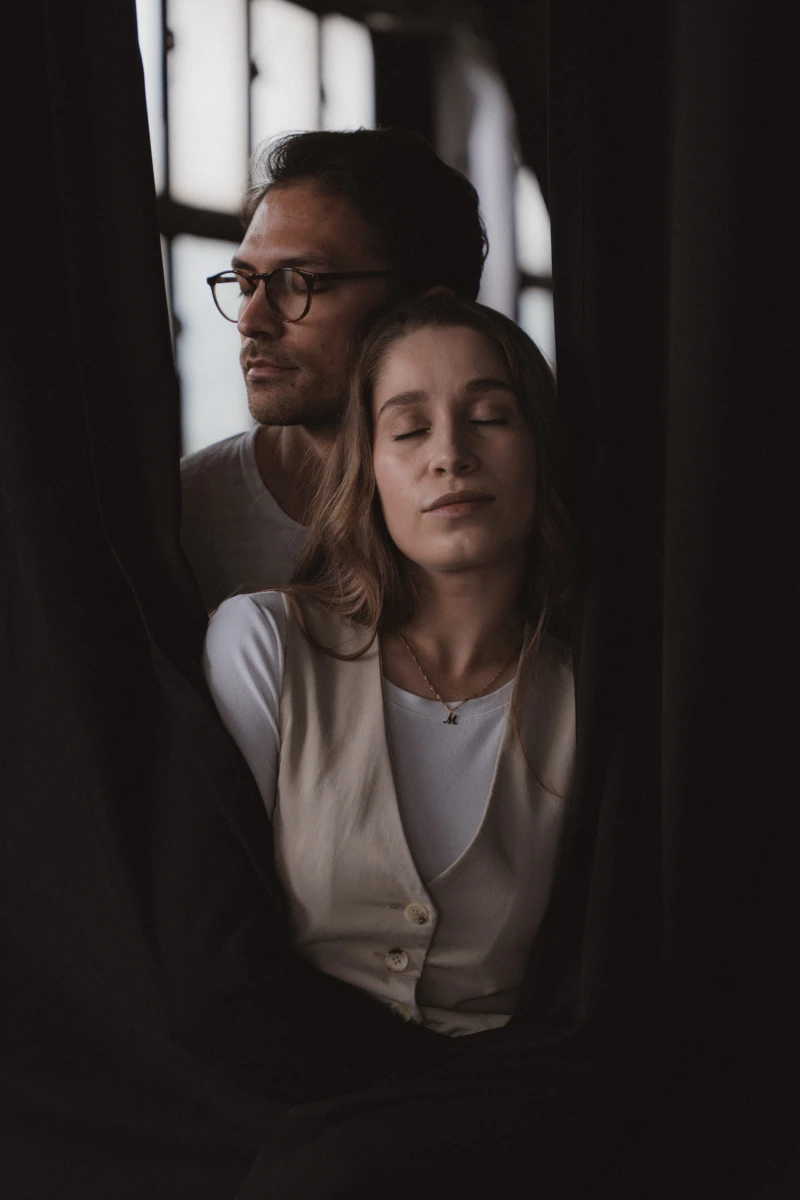 zdjęcia katowice fotograf kinga-jedrak portfolio zakochana-para