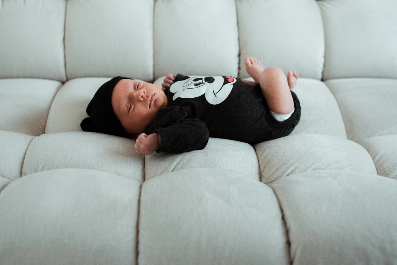 fotograf dzialdowo klaudia-zembrzuska portfolio zdjecia noworodkow sesje noworodkowe niemowlę
