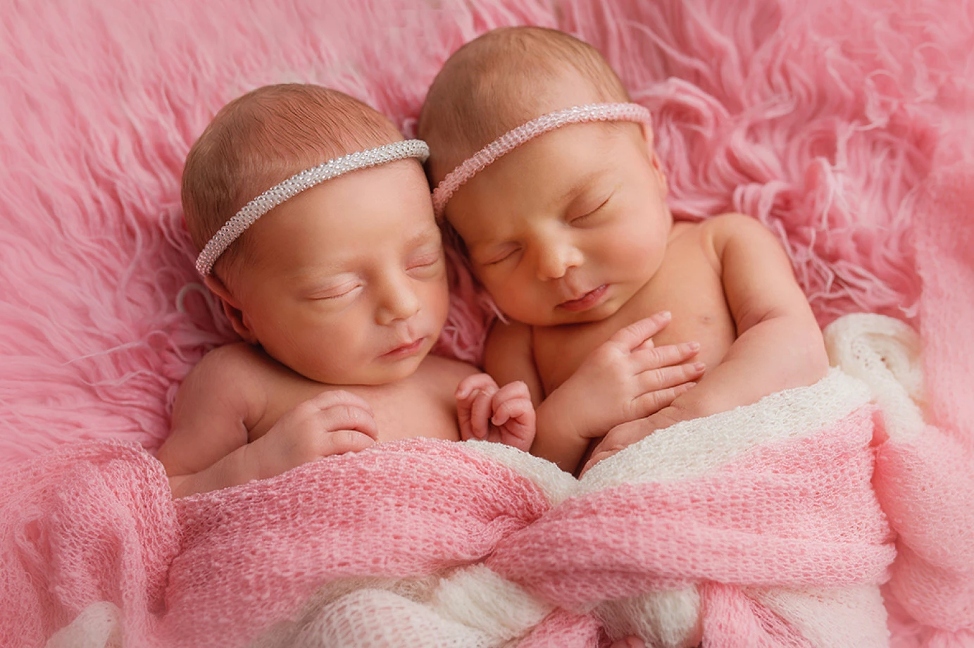 fotograf tarnow lovely-studio-anna-kasprzyk portfolio zdjecia noworodkow sesje noworodkowe niemowlę