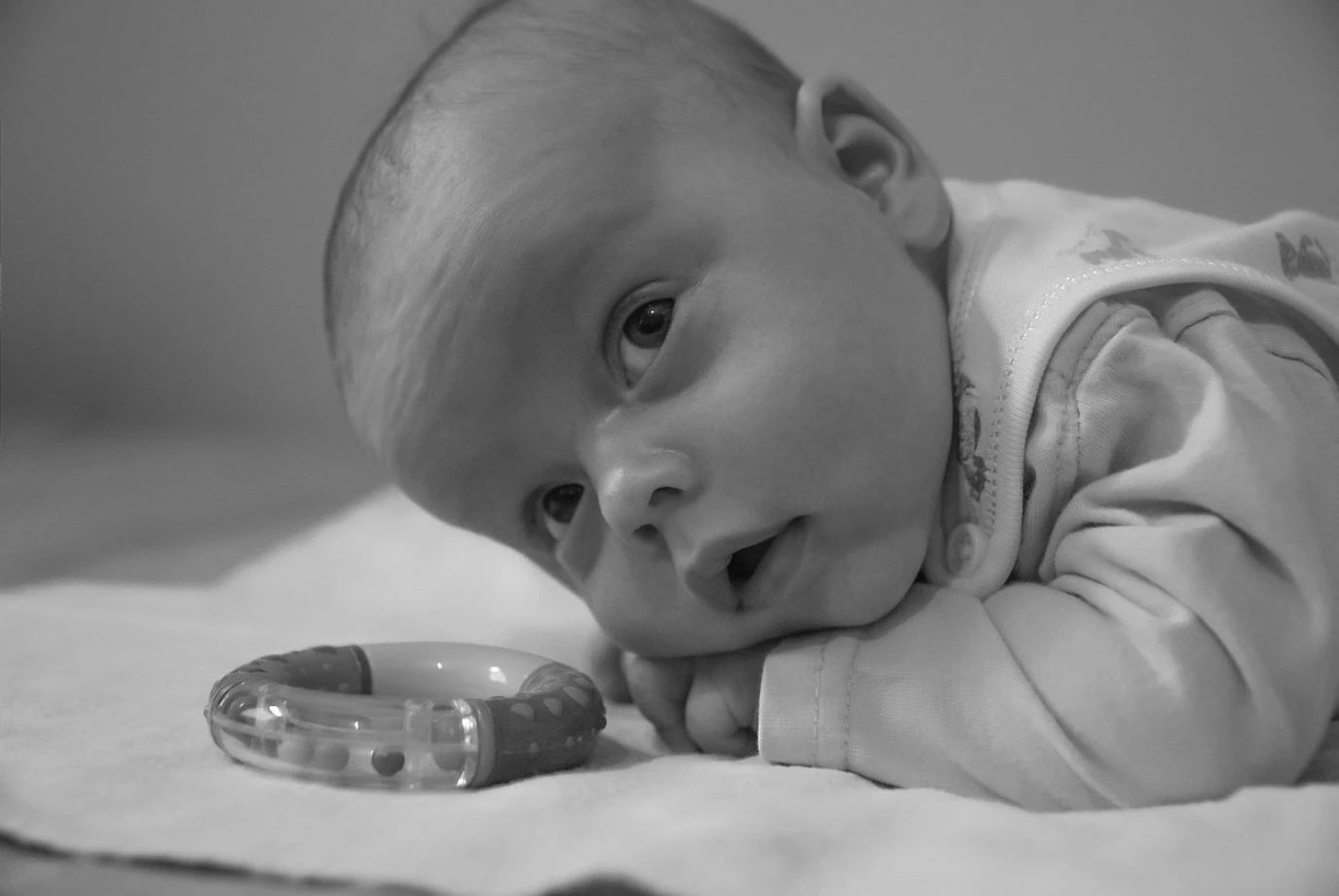 zdjęcia poznan fotograf lux-on-photo-katarzyna-kesa portfolio zdjecia noworodkow sesje noworodkowe niemowlę