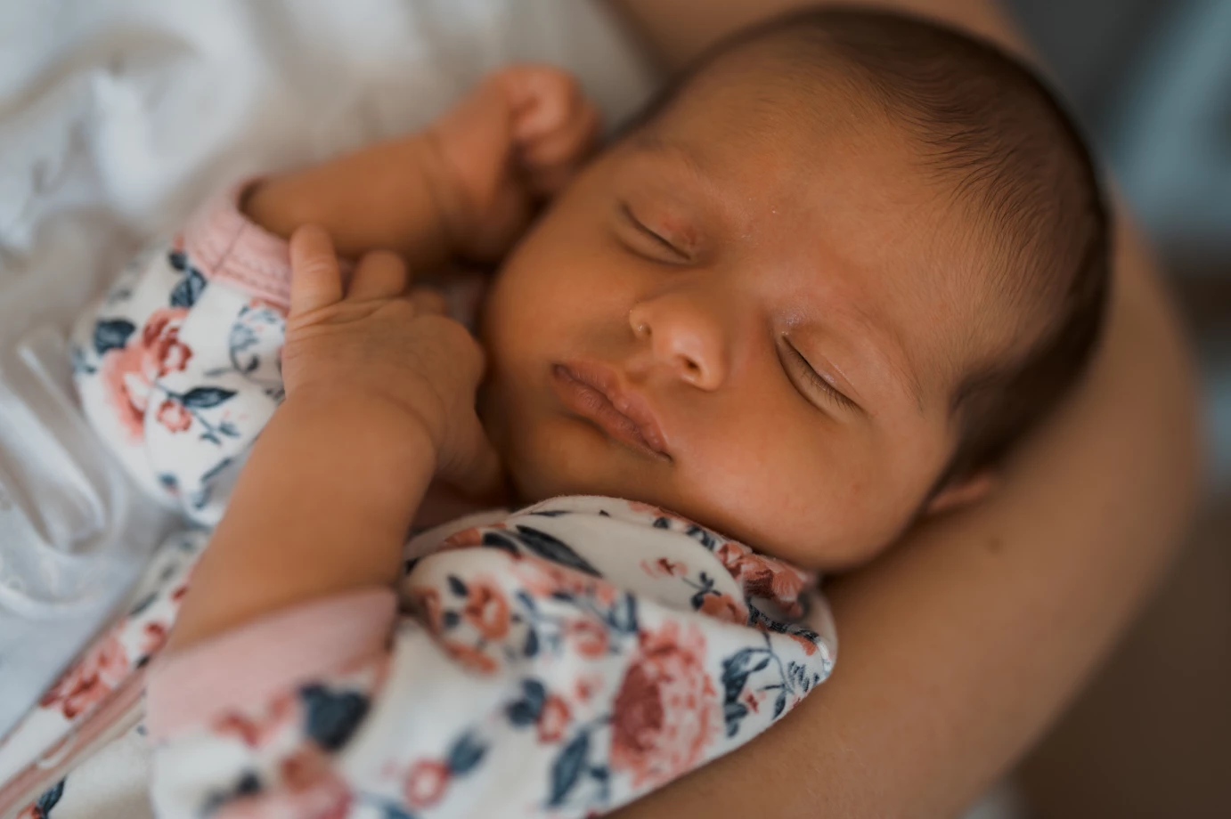 fotograf zary maluszek-w-obiektywie portfolio zdjecia noworodkow sesje noworodkowe niemowlę
