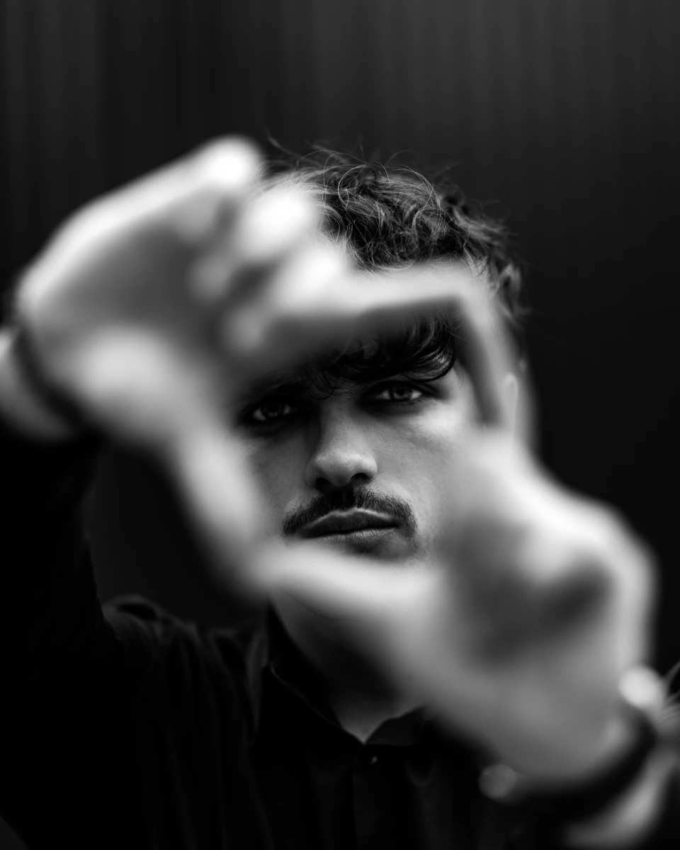 zdjęcia krakow fotograf mariusz-wroblewski portfolio sesja-portale-randkowe-tinder-sympatia-badoo