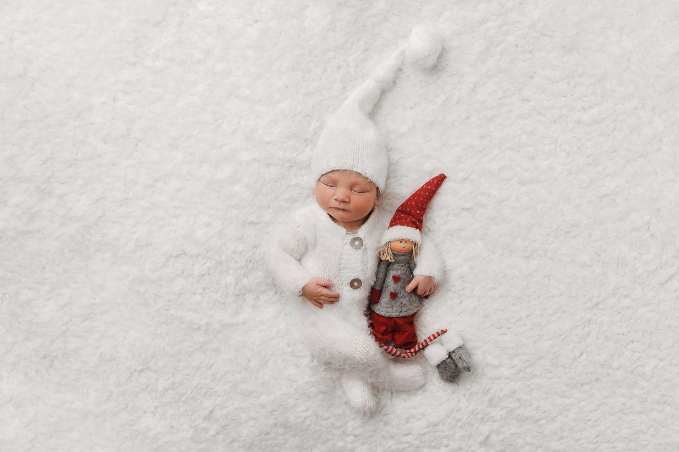 zdjęcia krakow fotograf monika-nowakowska portfolio zdjecia noworodkow sesje noworodkowe niemowlę