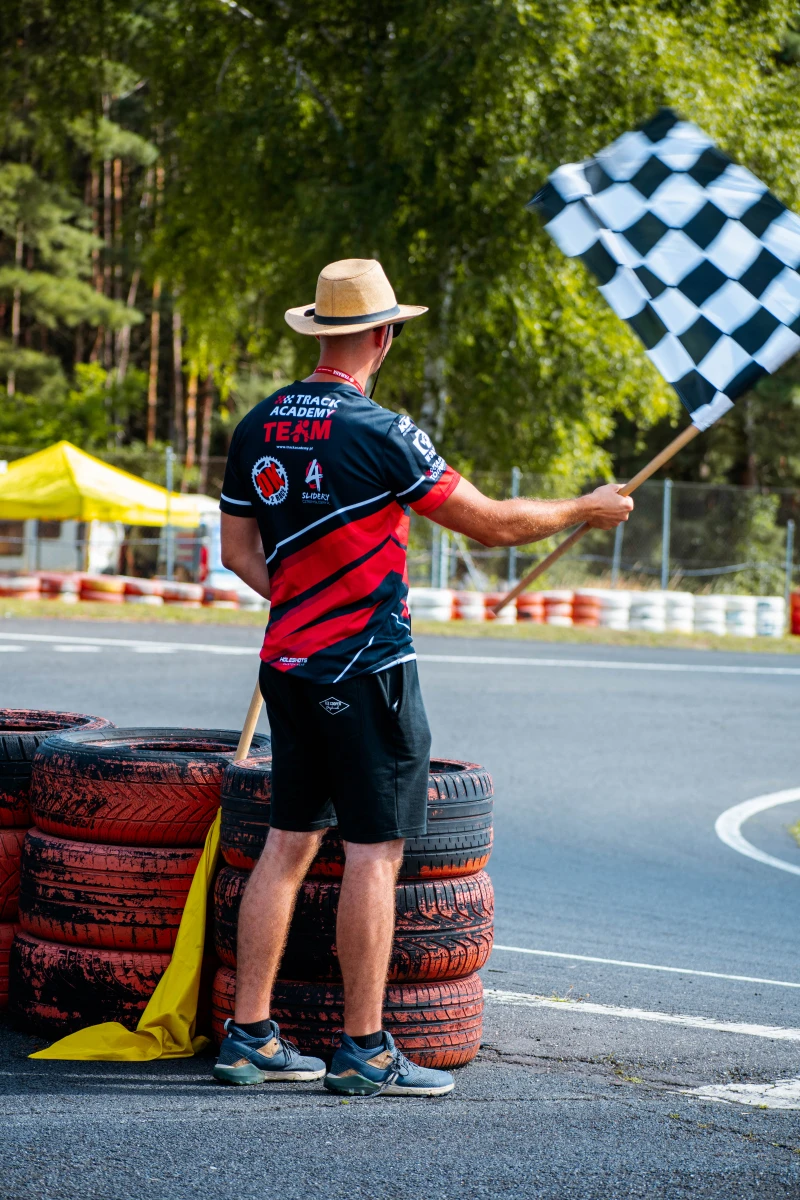 zdjęcia srem fotograf obiektywka-ola-pazola portfolio fotografia-motoryzacyjna