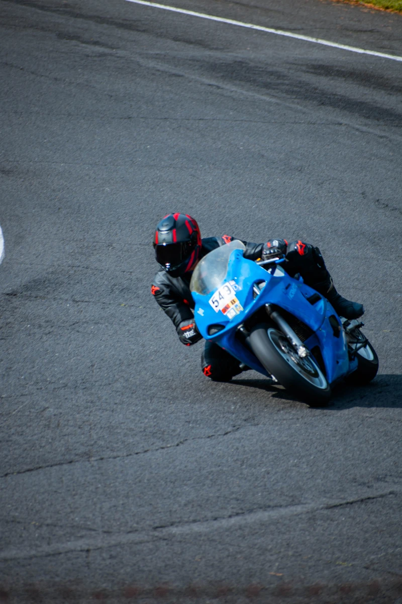 zdjęcia srem fotograf obiektywka-ola-pazola portfolio fotografia-motoryzacyjna