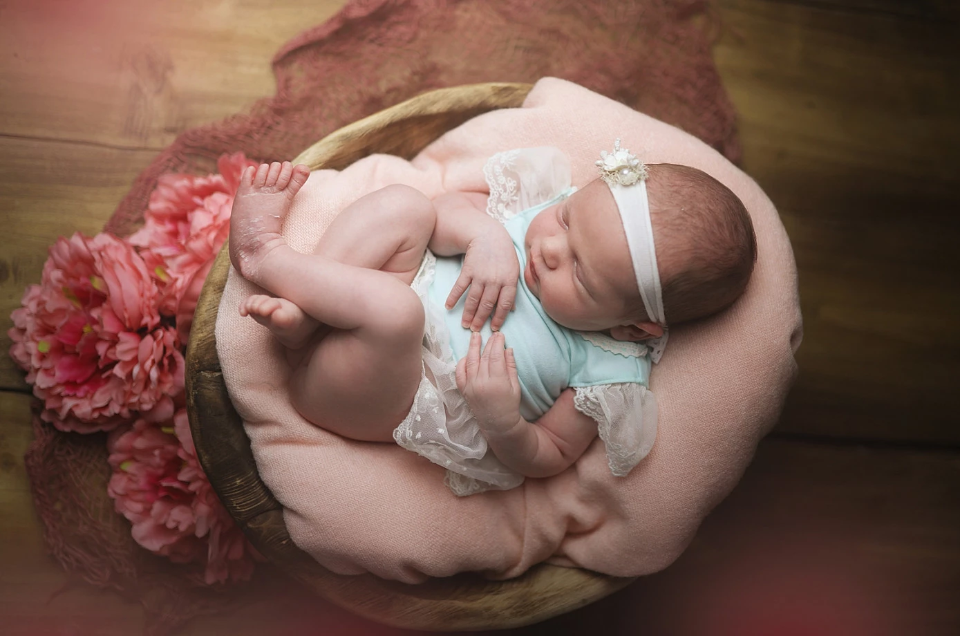 fotograf krakow paheli-fotografia portfolio zdjecia noworodkow sesje noworodkowe niemowlę