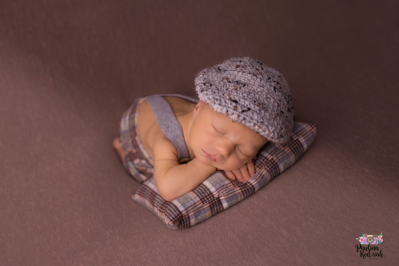 fotograf bydgoszcz paulina-rodziak-fotografia portfolio zdjecia noworodkow sesje noworodkowe niemowlę