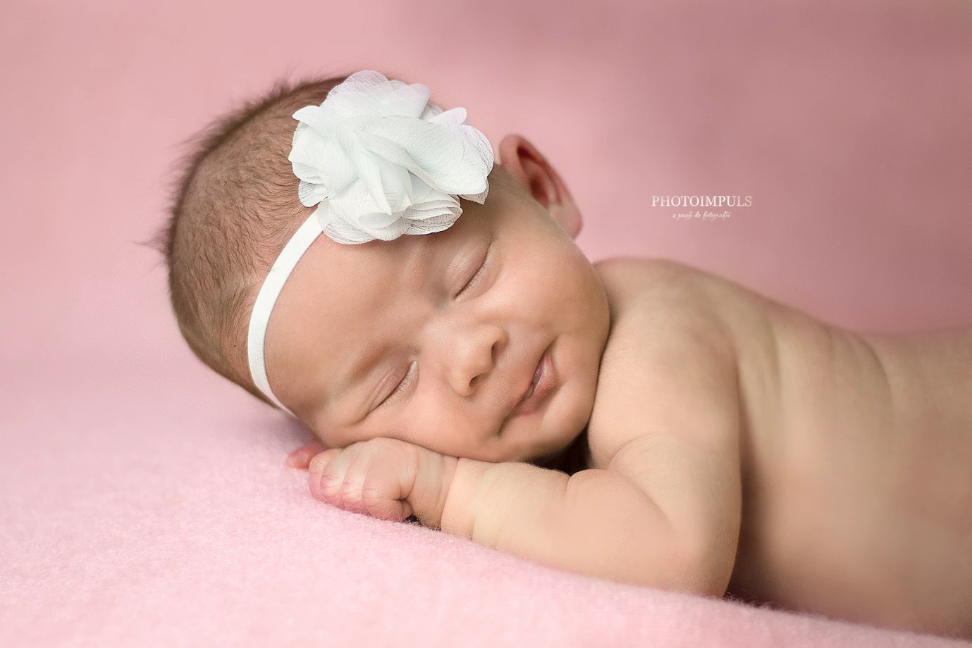 fotograf poznan photoimpuls-anna-rzasa portfolio zdjecia noworodkow sesje noworodkowe niemowlę
