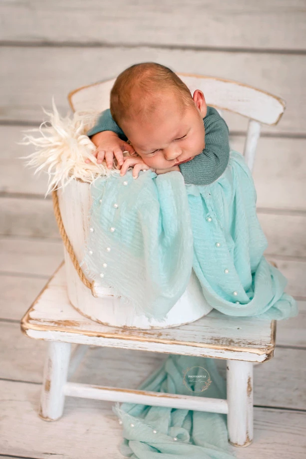 zdjęcia poznan fotograf photoimpuls-anna-rzasa portfolio zdjecia noworodkow sesje noworodkowe niemowlę