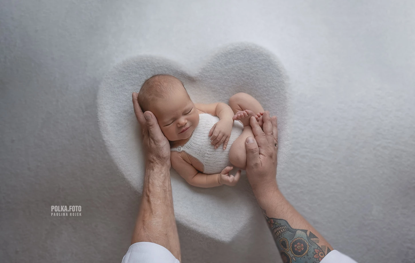 fotograf tarnow polkafoto-paulina-rojek portfolio zdjecia noworodkow sesje noworodkowe niemowlę