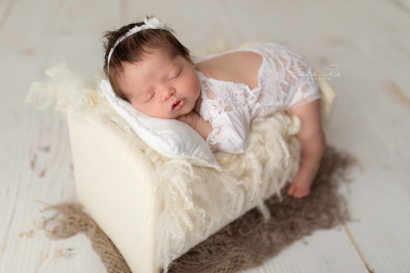 fotograf gdynia sandra-giza portfolio zdjecia noworodkow sesje noworodkowe niemowlę