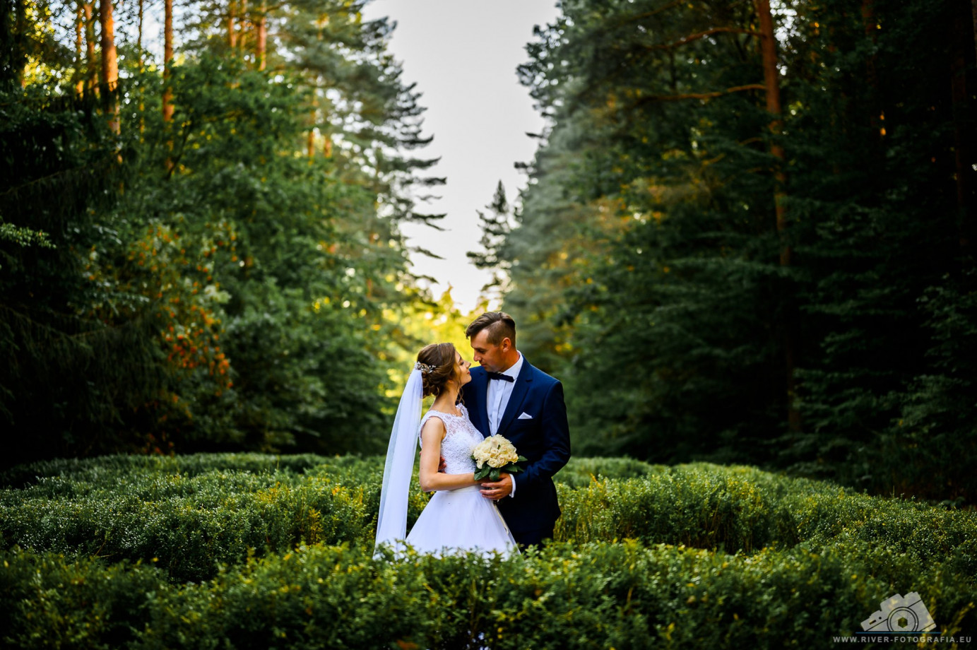 zdjęcia bialystok fotograf sebastian-wiszniewskie portfolio zdjecia slubne inspiracje wesele plener slubny sesja slubna