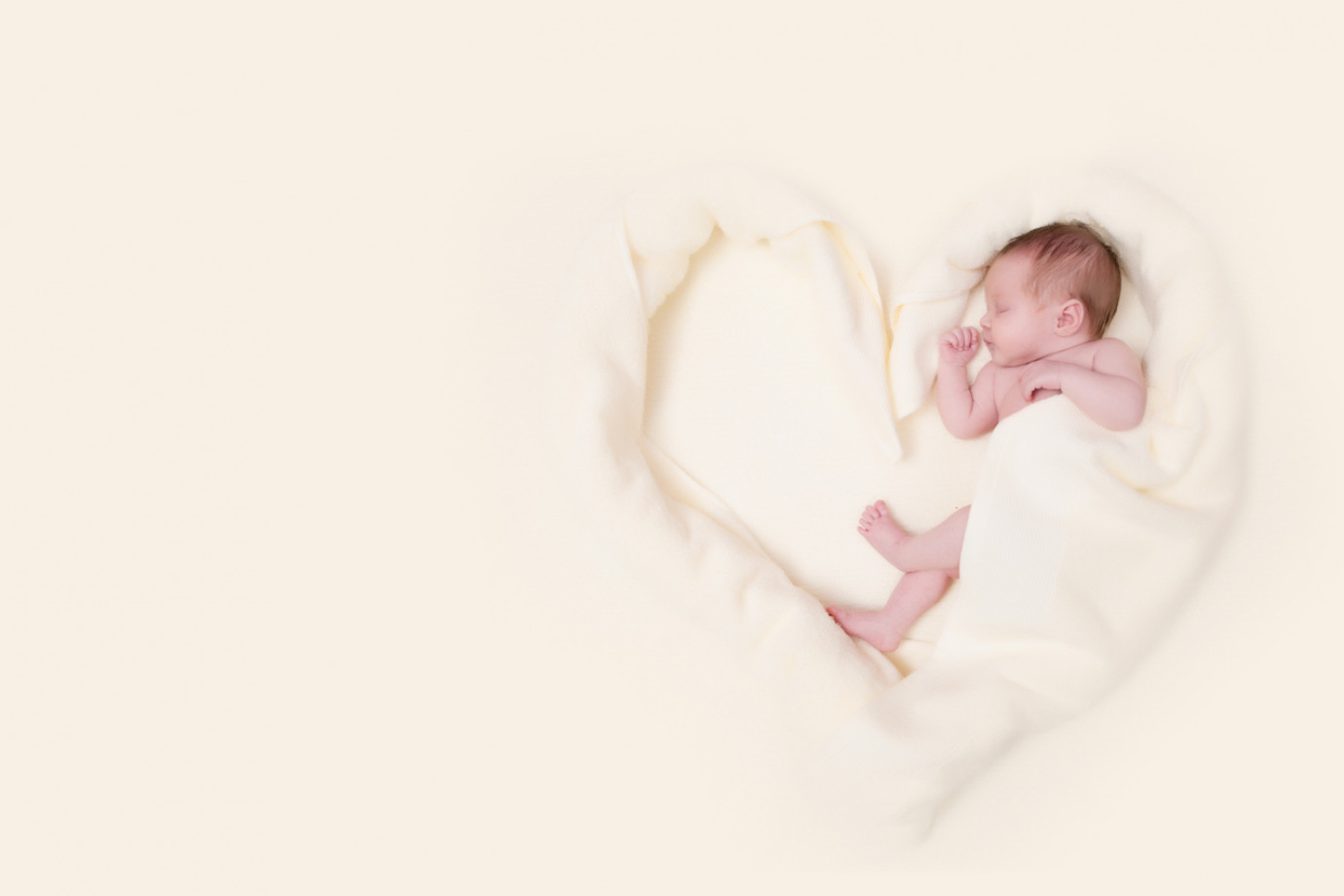 fotograf rzeszow studio-el-jot portfolio zdjecia noworodkow sesje noworodkowe niemowlę