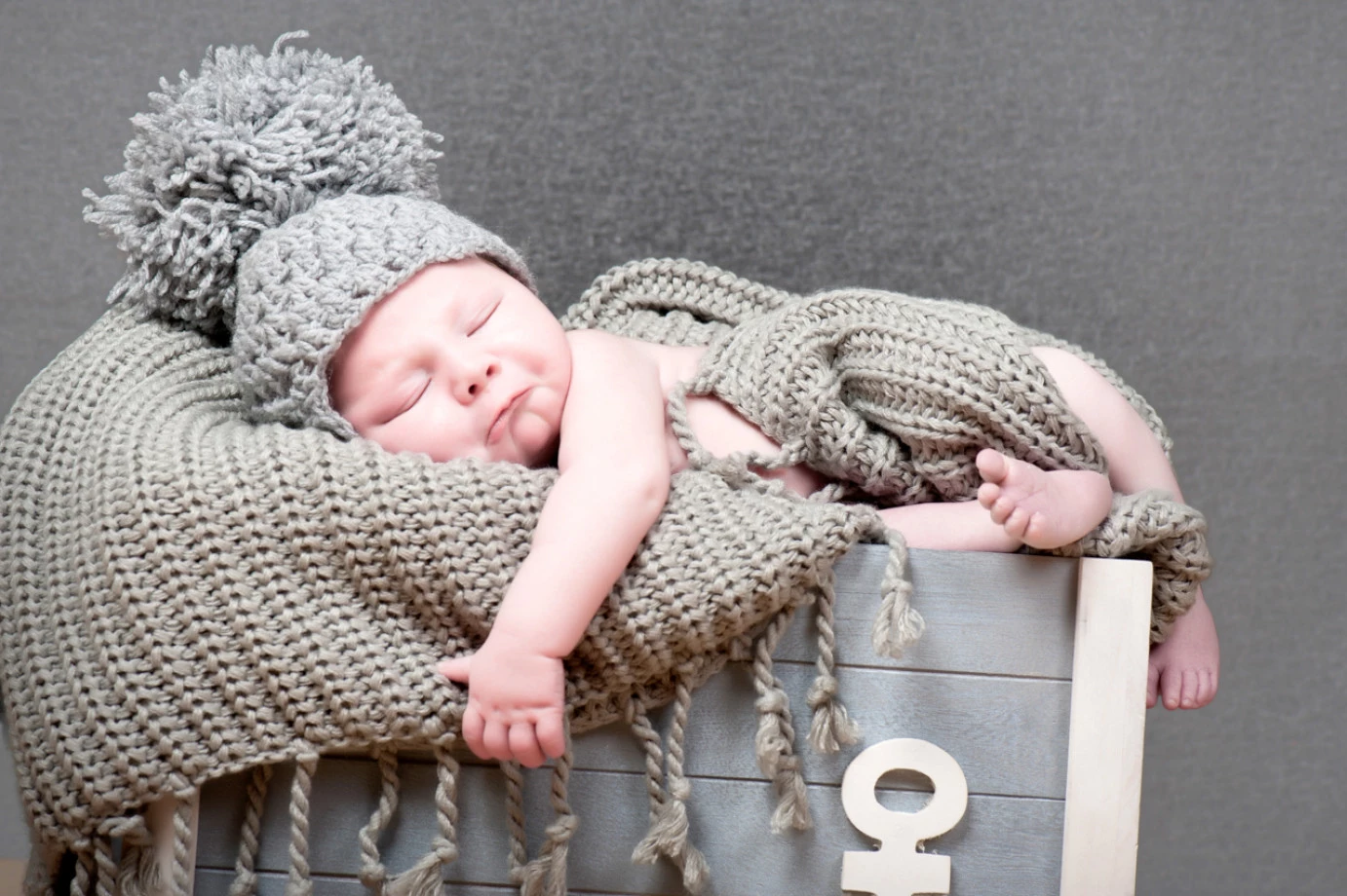 zdjęcia rzeszow fotograf studio-el-jot portfolio zdjecia noworodkow sesje noworodkowe niemowlę