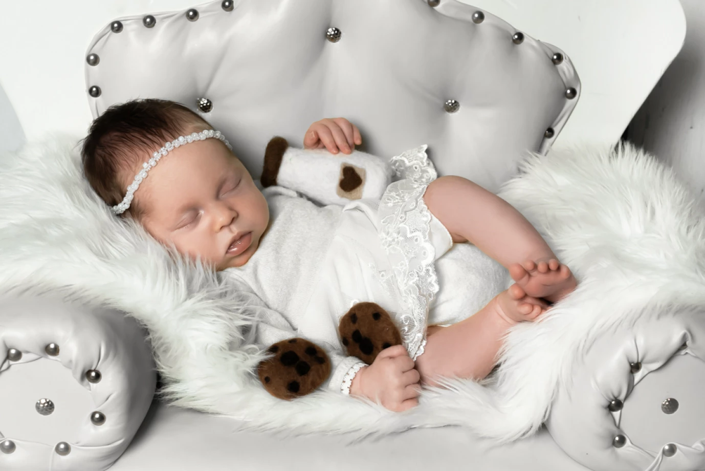 zdjęcia lublin fotograf studio-fotograficzne-anna-ufnal portfolio zdjecia noworodkow sesje noworodkowe niemowlę