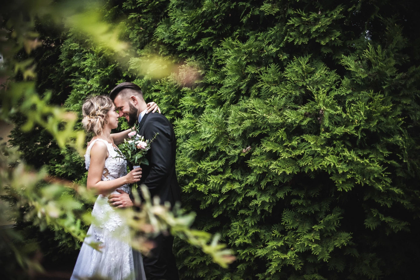 fotograf kielce szczesliwe-kadry portfolio zdjecia slubne inspiracje wesele plener slubny sesja slubna