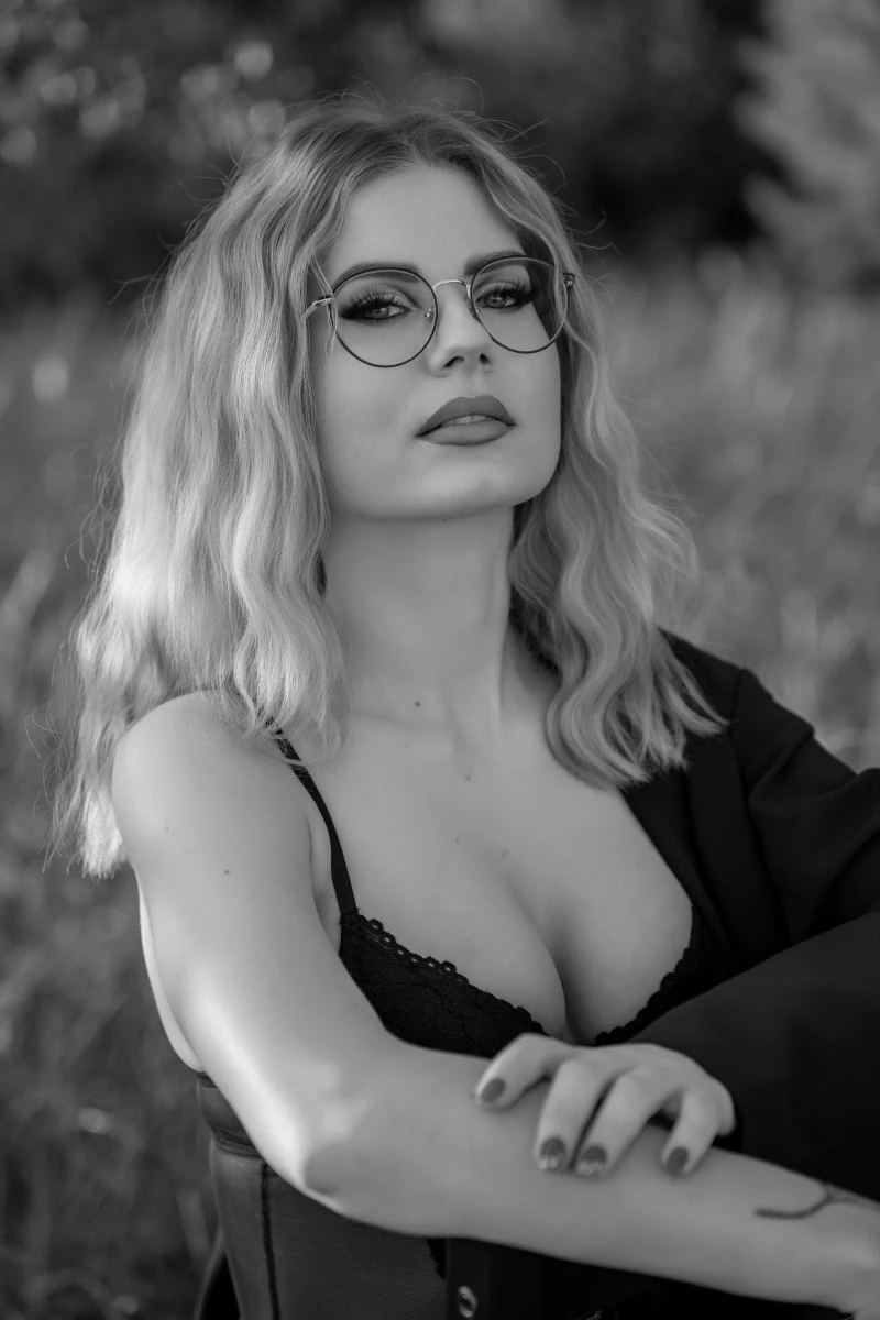 zdjęcia rogozno fotograf weronika-pstryka-fotki portfolio sesja-kobieca